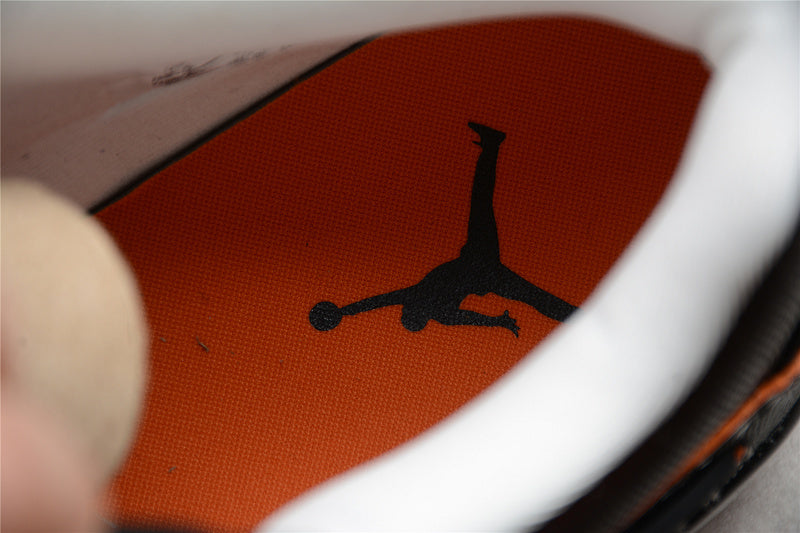 AJ4