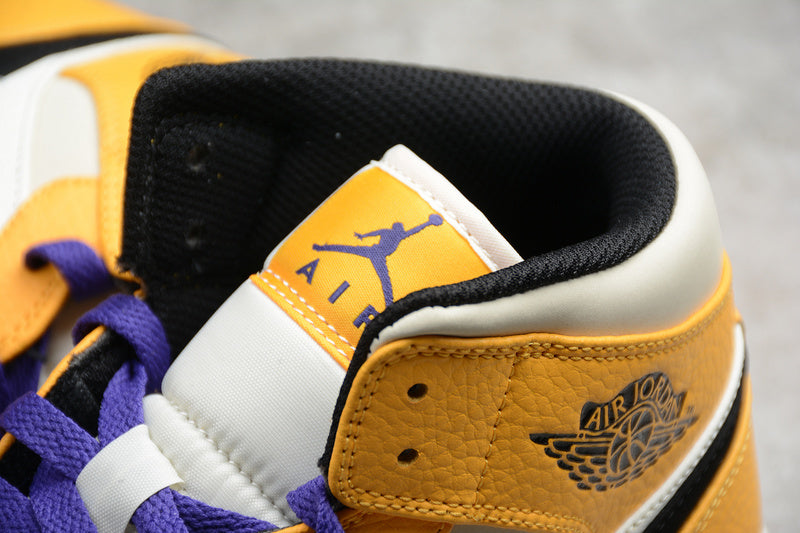 AJ1 Mid