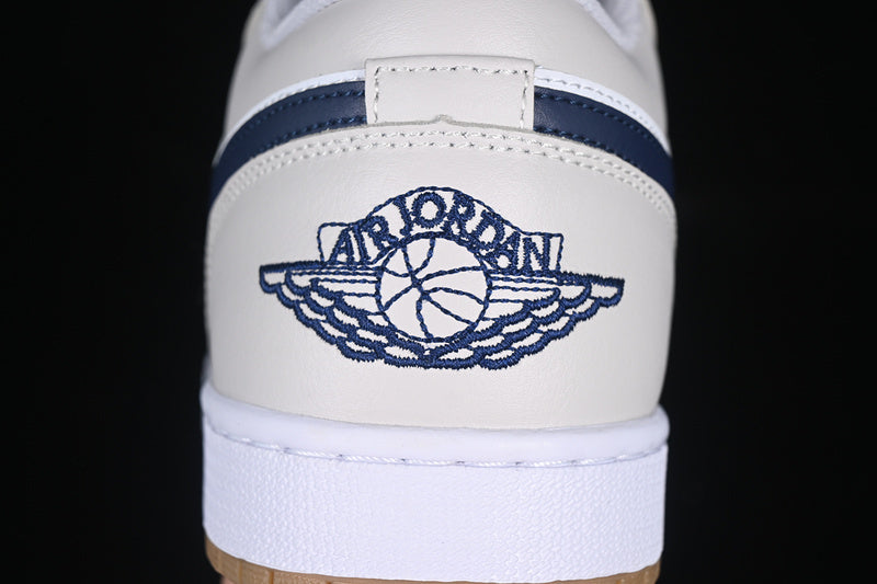 AJ1 Low