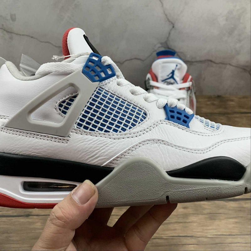 AJ4