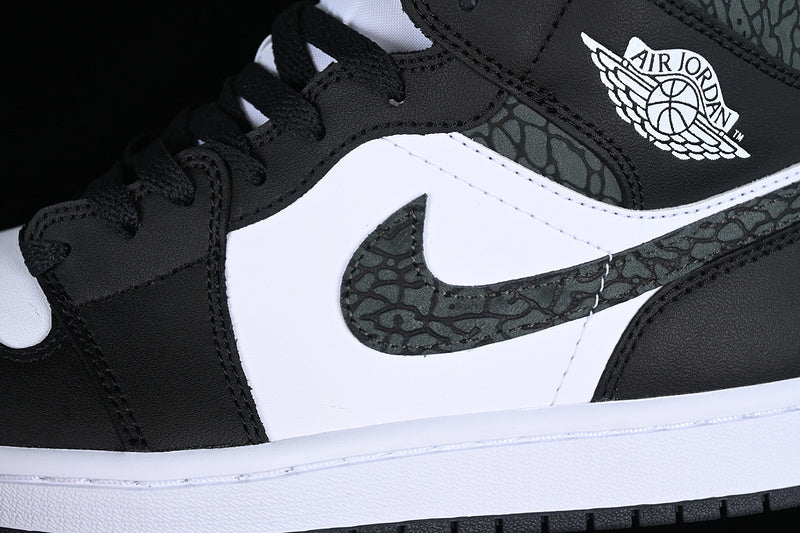 AJ1 Mid