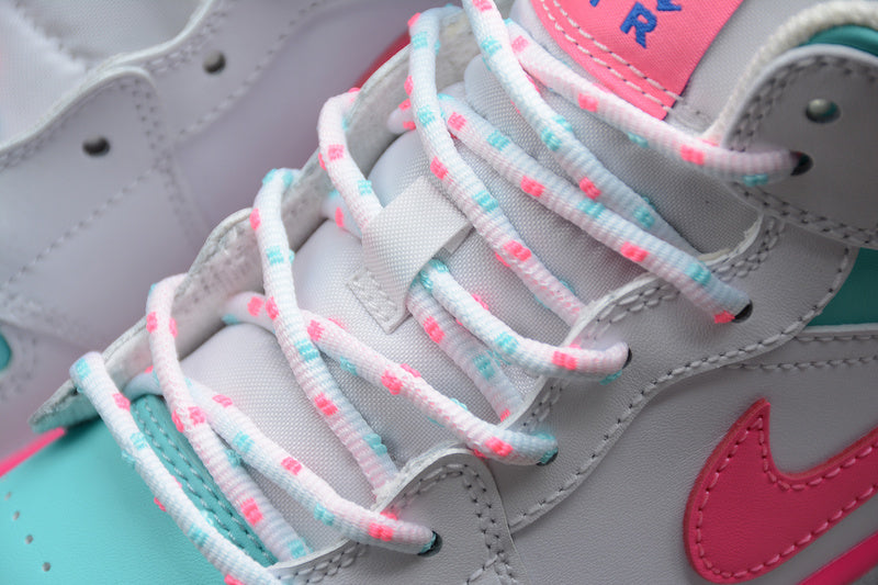 AJ1 Mid