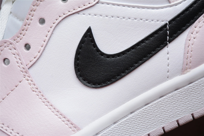 AJ1 Mid