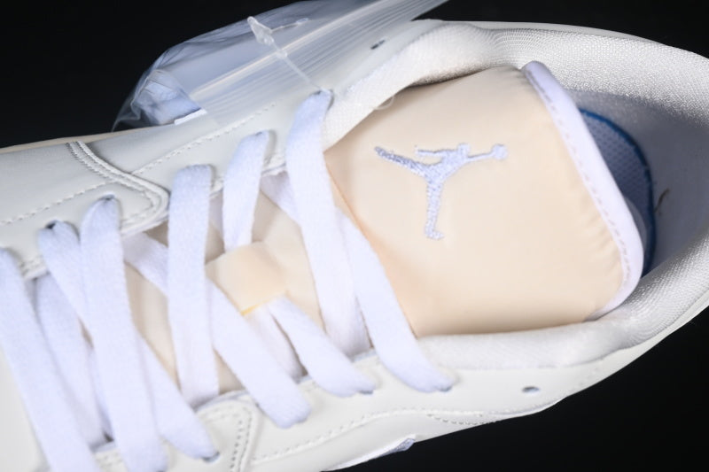 AJ1 Low