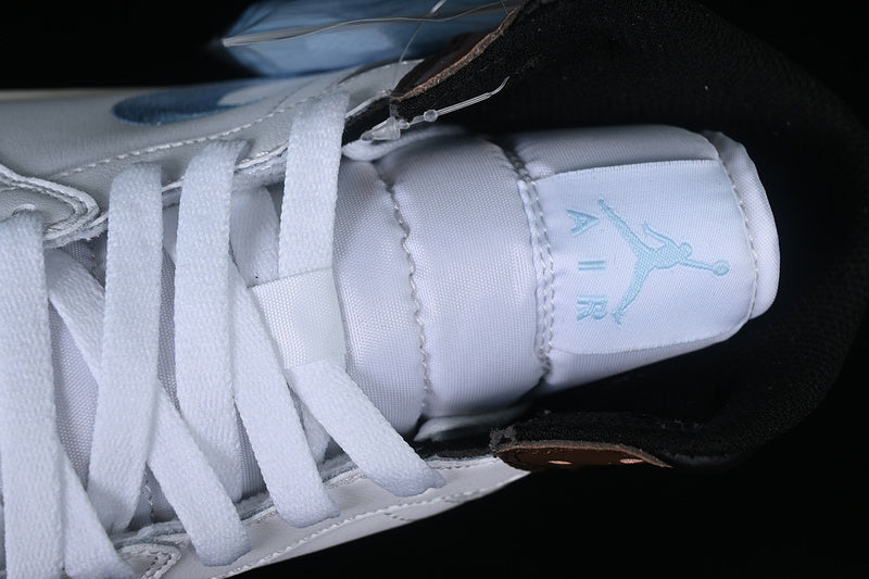 AJ1 Mid