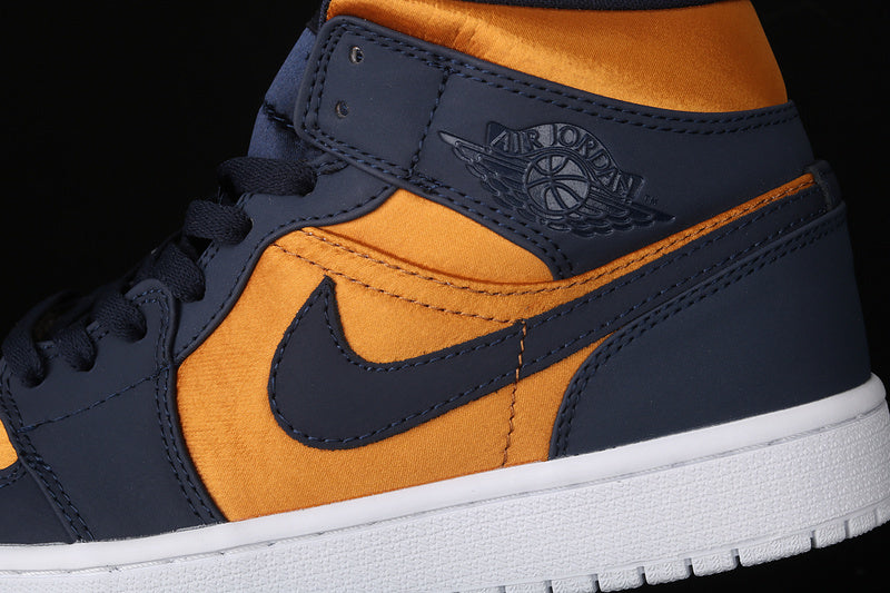 AJ1 Mid