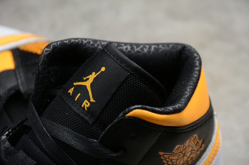 AJ1 Mid