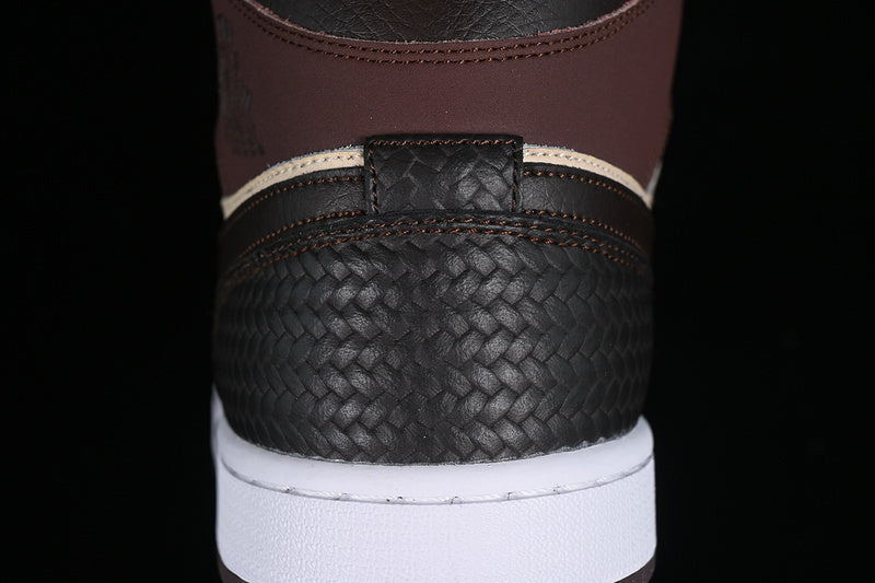 AJ1 Mid