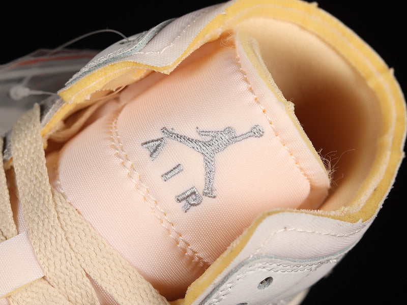 AJ1 Mid