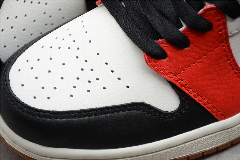 AJ1 Mid