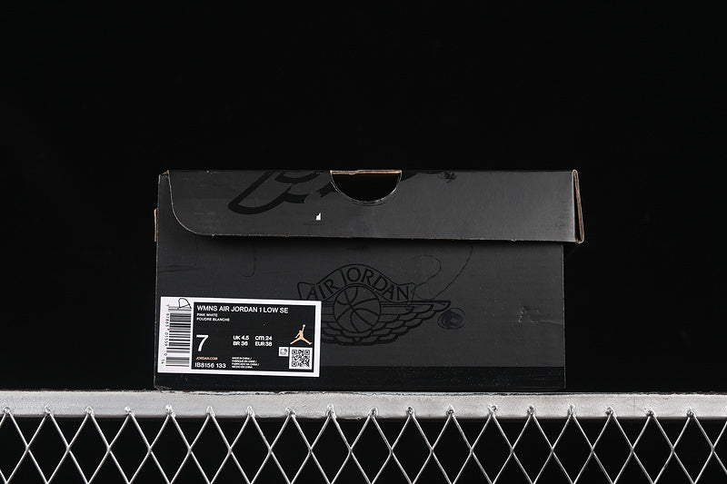 AJ1 Low