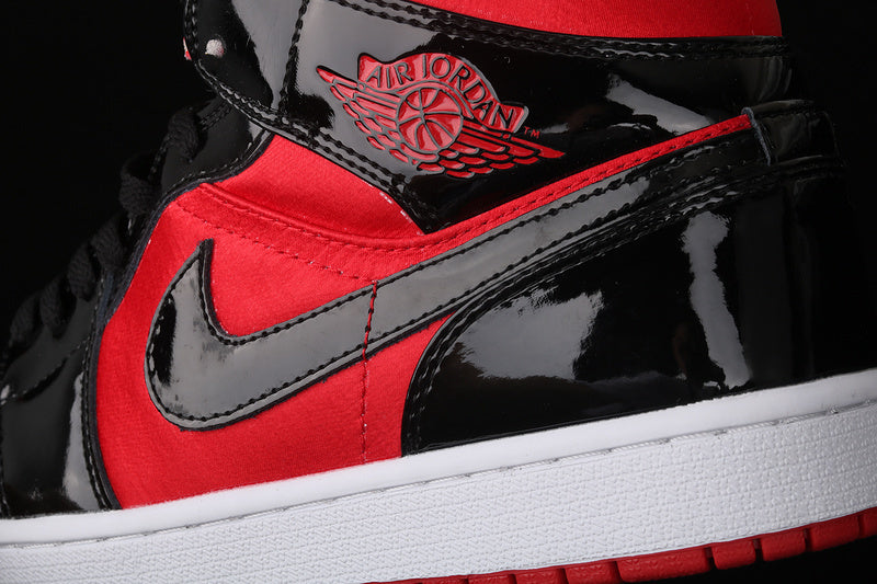 AJ1 Mid