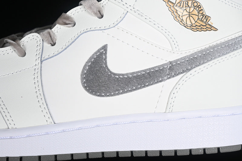 AJ1 Mid