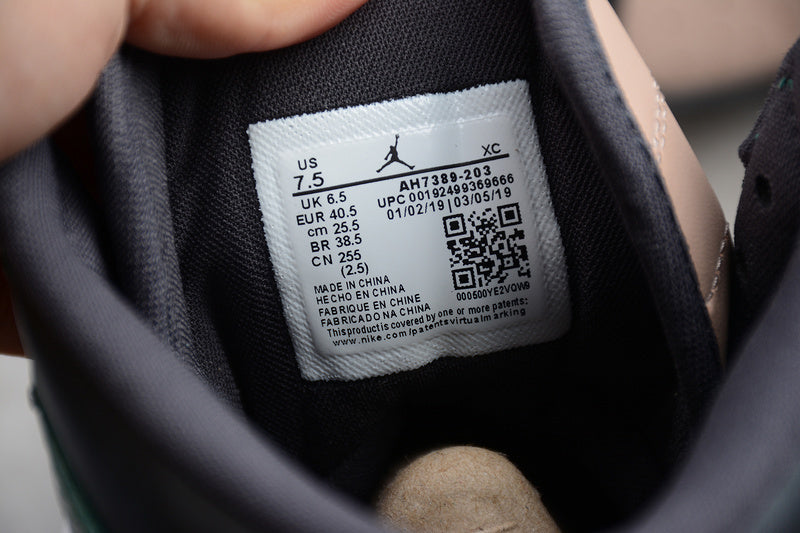 AJ1 High