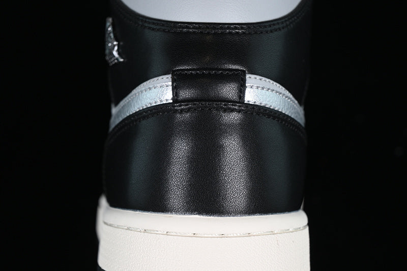 AJ1 Mid
