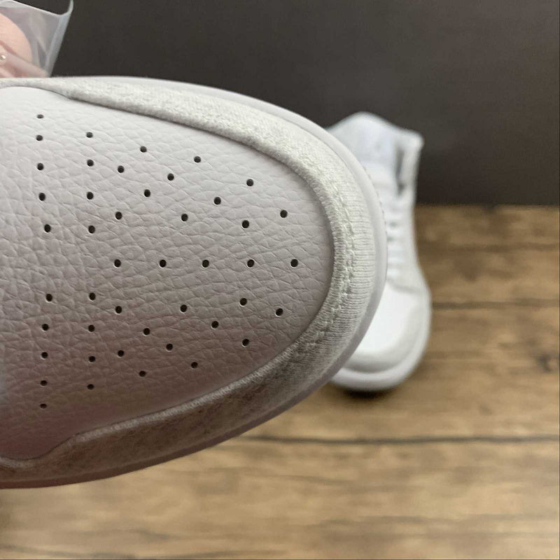 AJ1 Mid