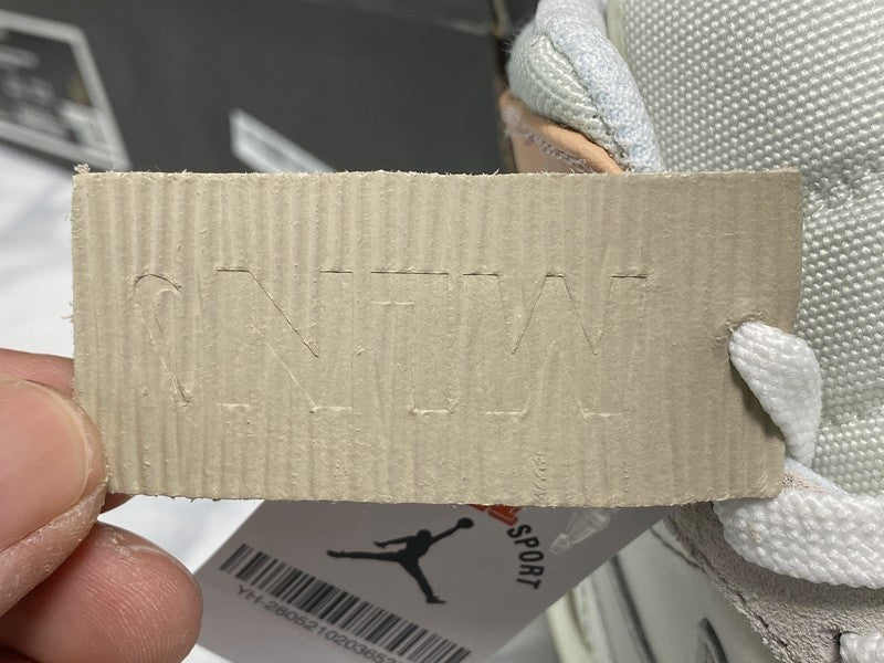 AJ1 Mid