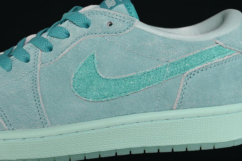 AJ1 Low