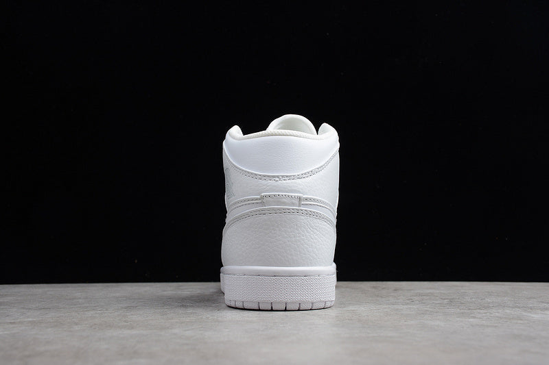 AJ1 Mid