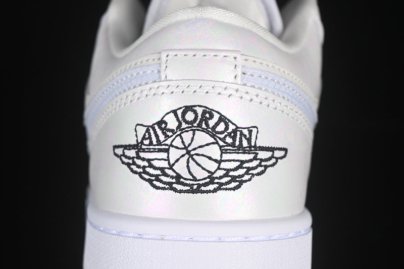 AJ1 Low