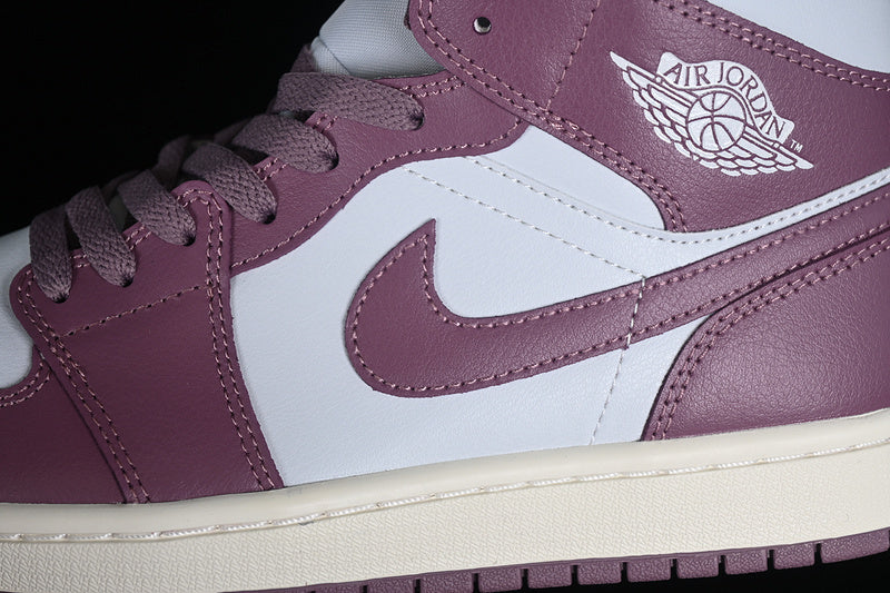 AJ1 Mid