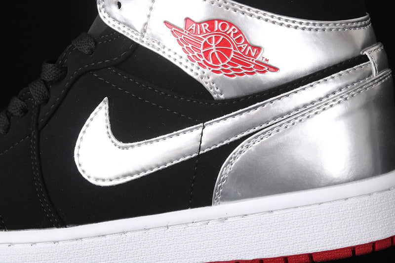 AJ1 Mid