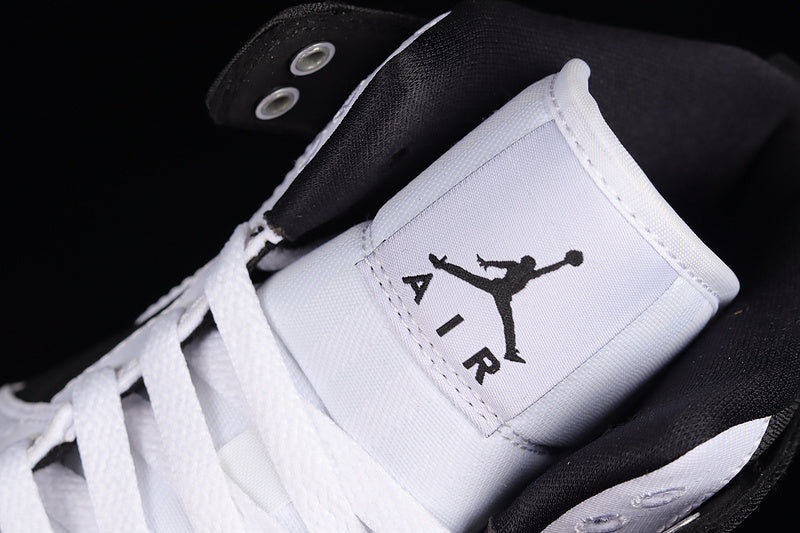 AJ1 Mid