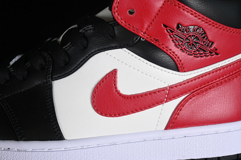 AJ1 Mid