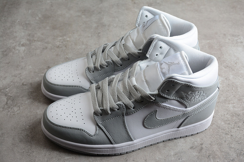 AJ1 Mid