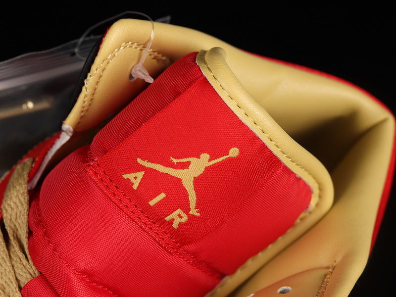 AJ1 Mid