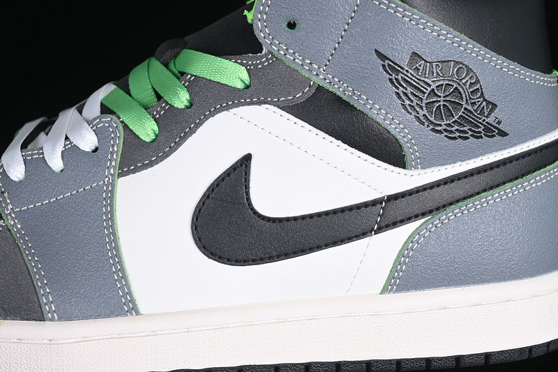 AJ1 Mid