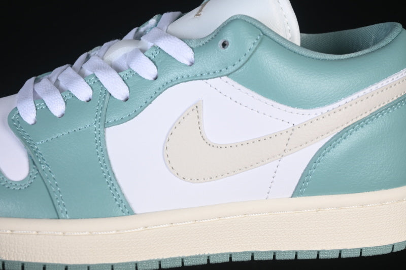 AJ1 Low
