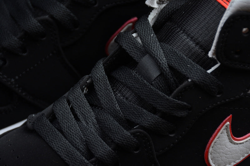 AJ1 Mid