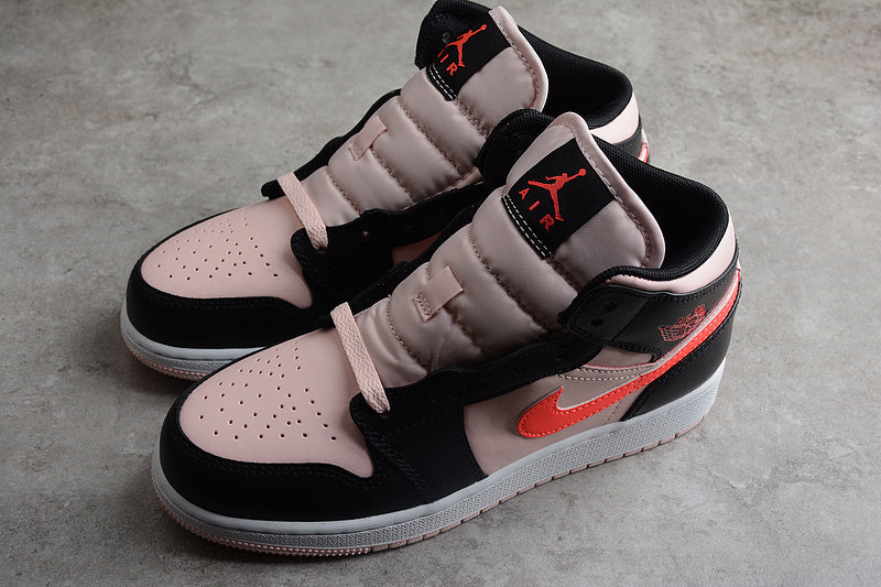 AJ1 Mid