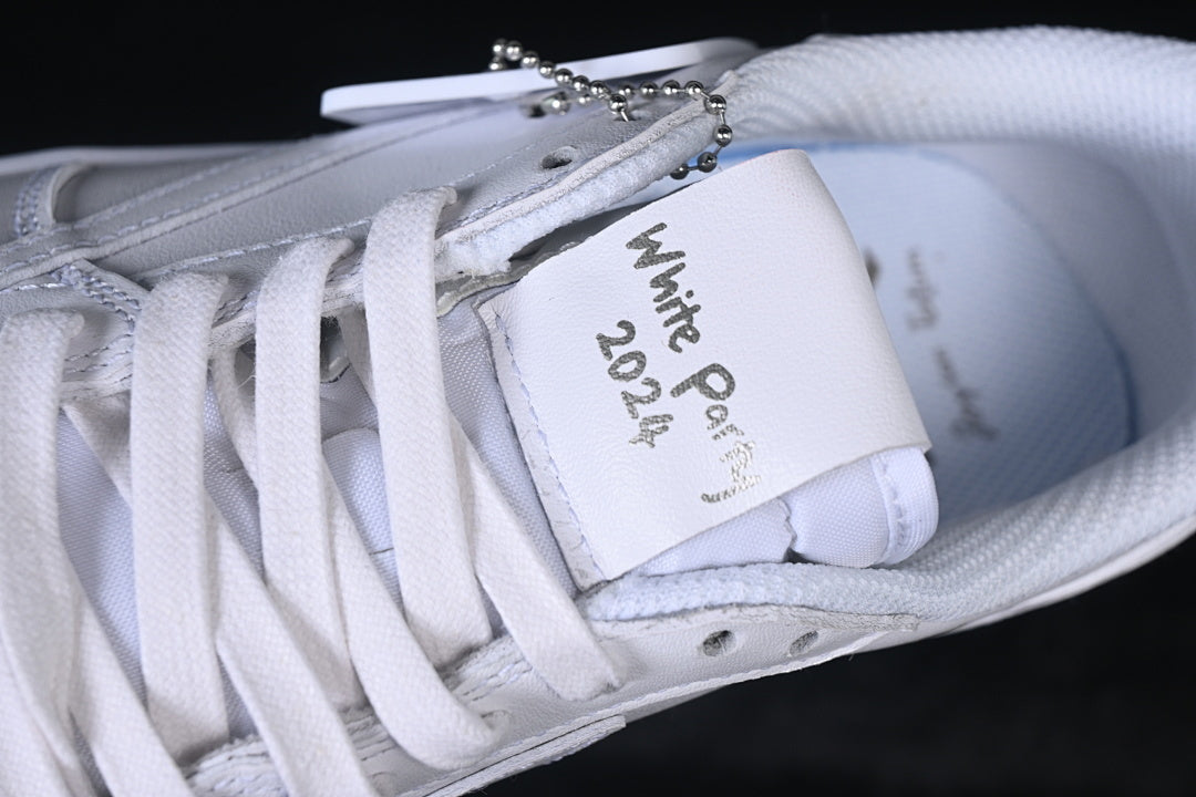 AJ1 Low