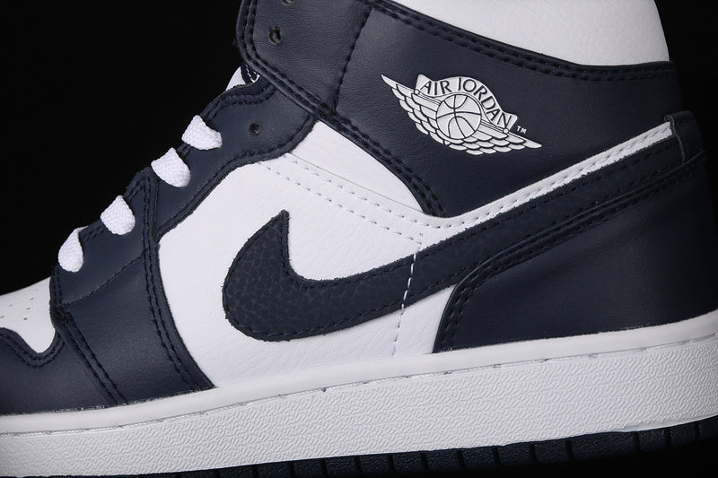 AJ1 Mid
