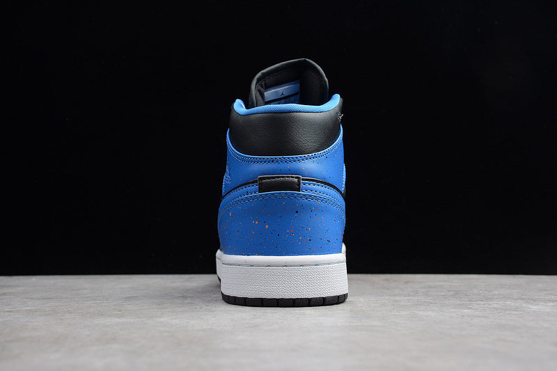 AJ1 Mid