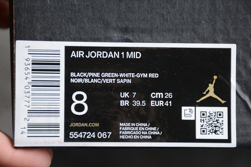 AJ1 Mid