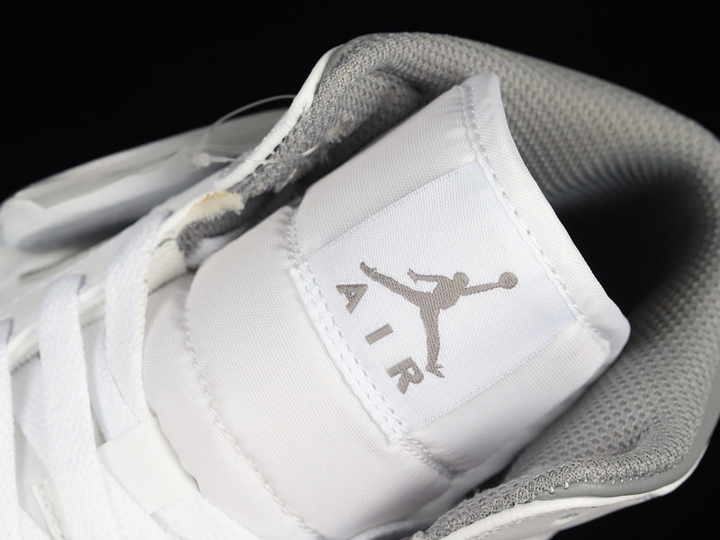 AJ1 Mid