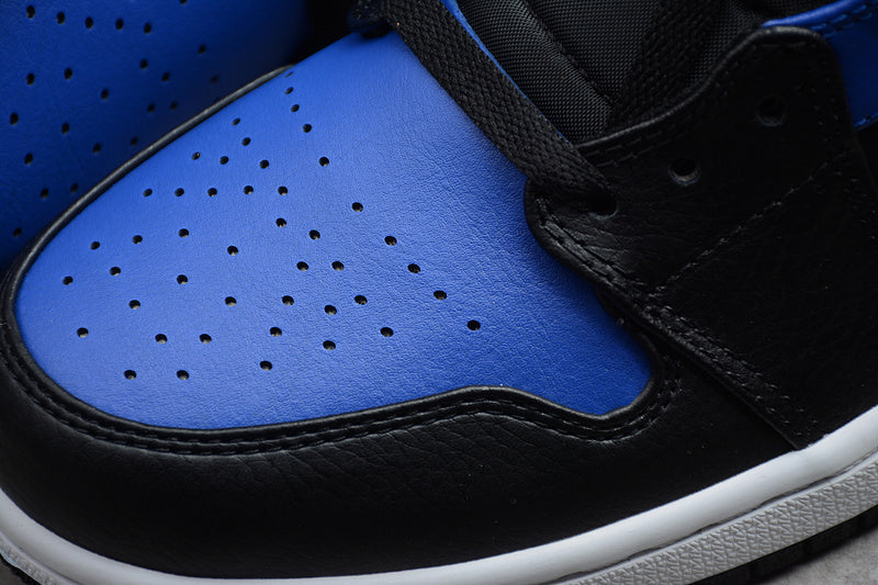 AJ1 Mid
