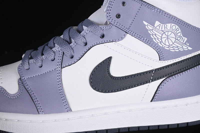 AJ1 Mid