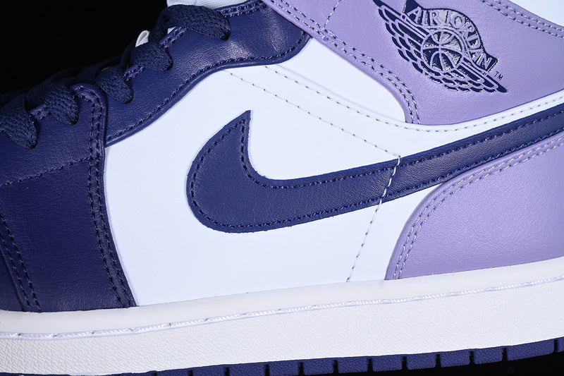 AJ1 Mid