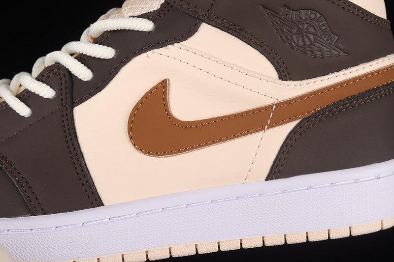 AJ1 Mid