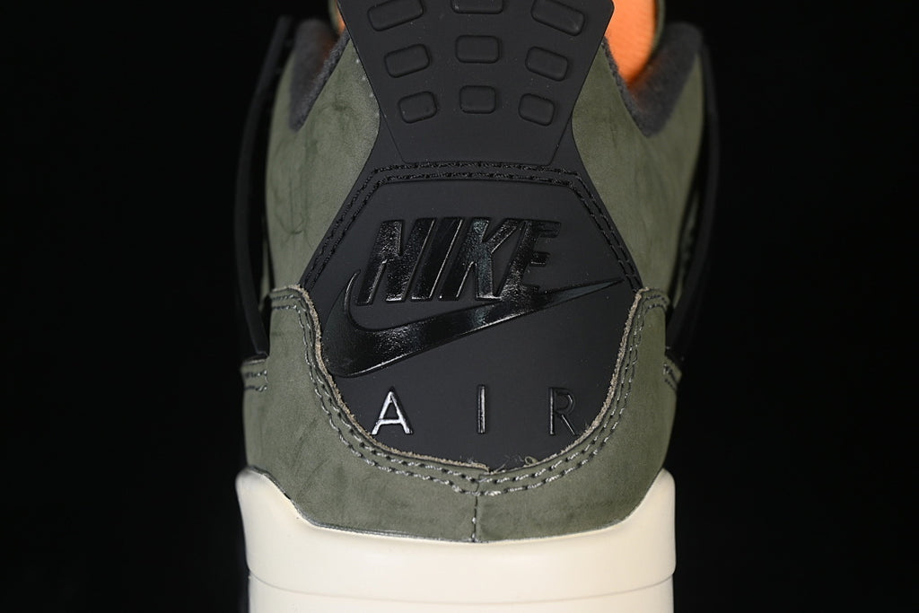 AJ4
