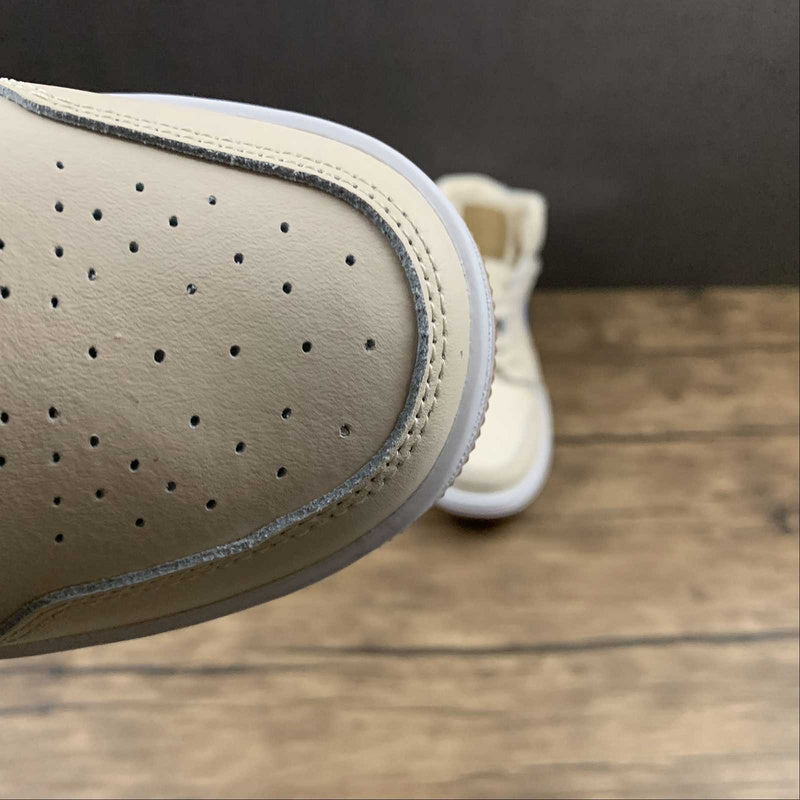 AJ1 Mid