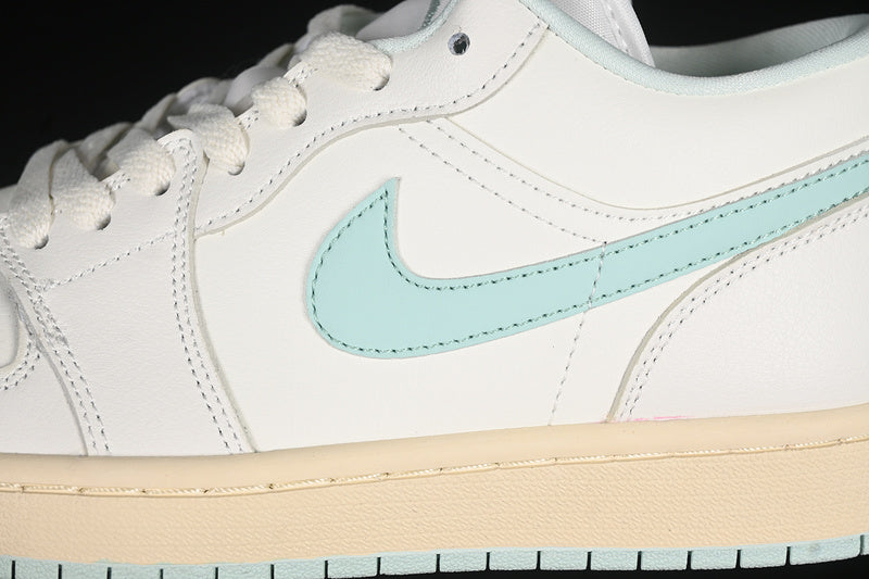AJ1 Low