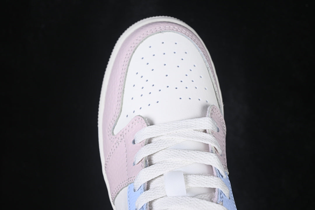 AJ1 Low