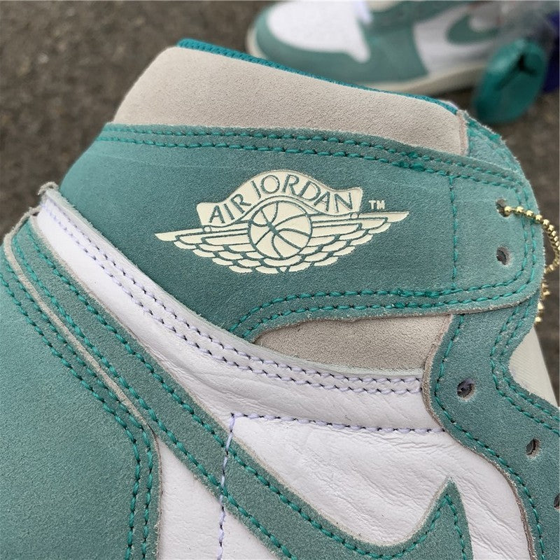 AJ1 High