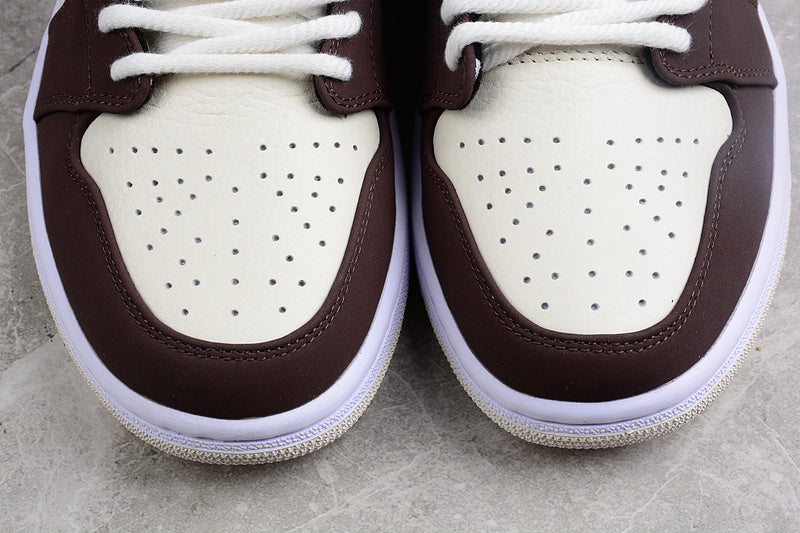 AJ1 Mid