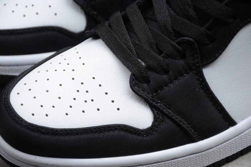 AJ1 Mid